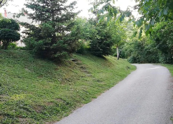 Vikend Kuca Ivkovic Case de vacanță *